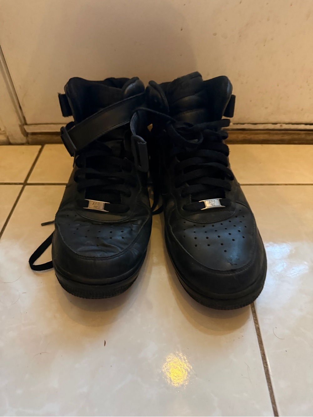 Nike Air Force 1 Mid ‘07 Triple Black Leather Sneakers Men’s 11 315123-001